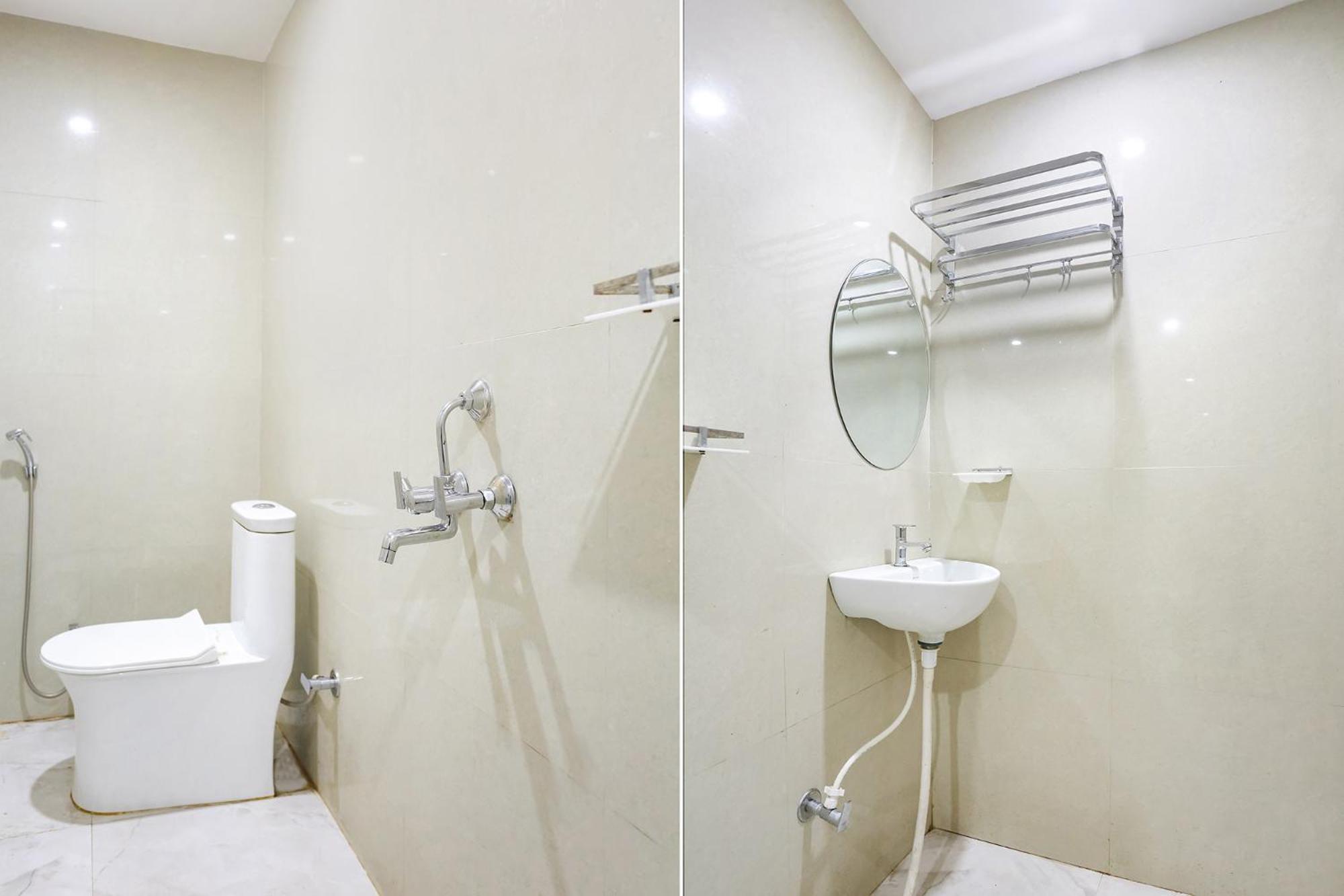 Fabhotel Hari Kunj 900 M From Kashi Vishwanath Temple Varanasi Dış mekan fotoğraf
